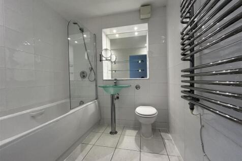 Bathroom.jpeg