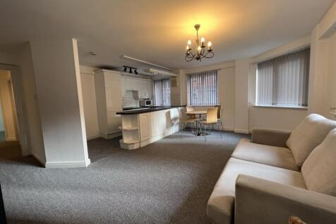 Kitchen / Living Roon