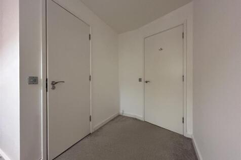 1st Bedroom (2).jpeg