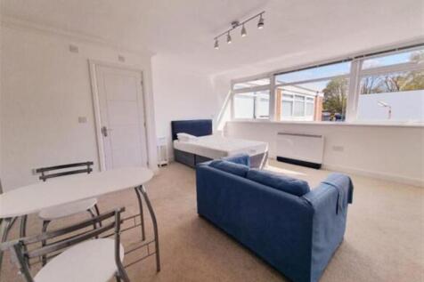 Lounge / Bedroom