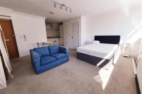 Lounge / Bedroom