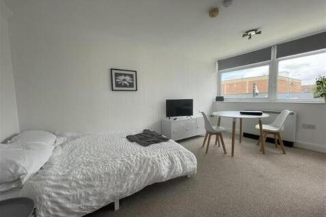 Lounge / Bedroom