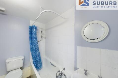 TT139 Bathroom (1)
