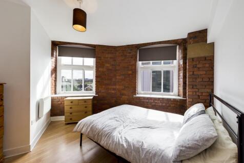 PH208 - BEDROOM
