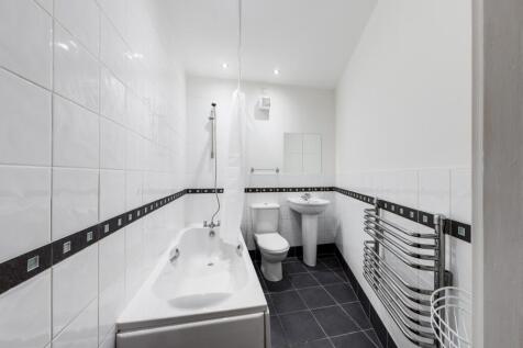 PH208 - BATHROOM