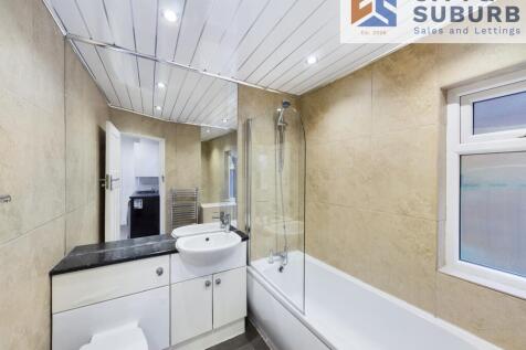 RKT74 Bathroom (1)