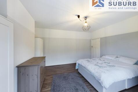RKT74 Bedroom (2)
