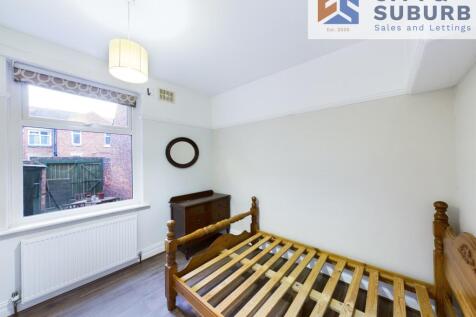 RKT74 Spare room (1)