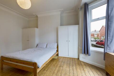 CTT175-Bedroom One (2)