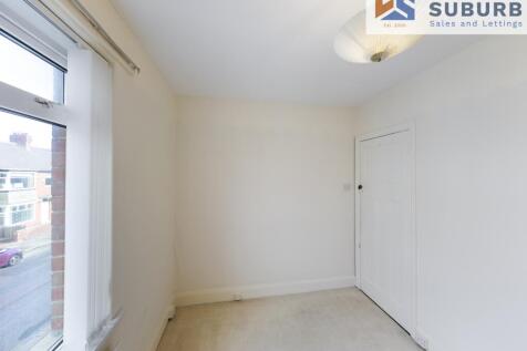 RKT92 Spare room (2)