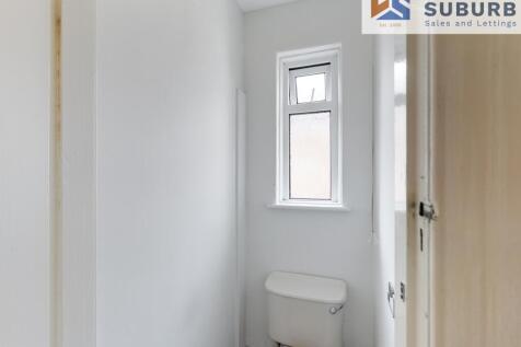 RKT92 Toilet room