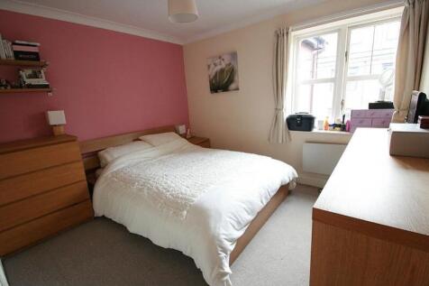 PTM33 Bedroom