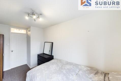 LG91 Bedroom 1