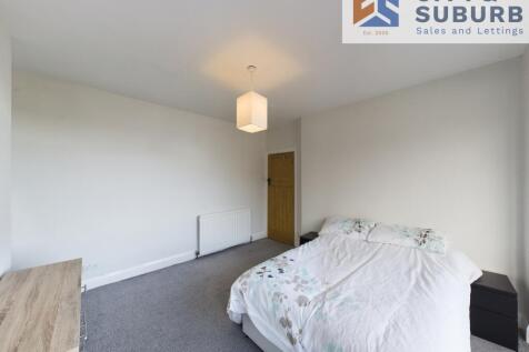 WFT139 Bedroom 1 (3)