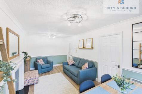 CAM01351G0-PR0196-STILL014