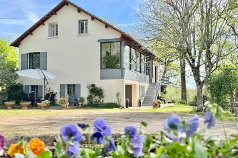 Property Image 1