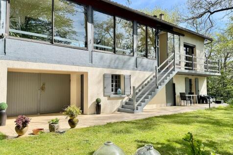 Property Image 4