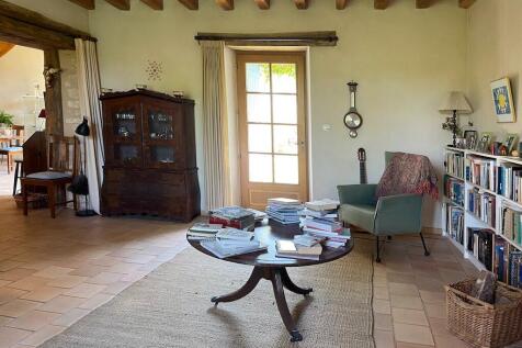 Property Image 8