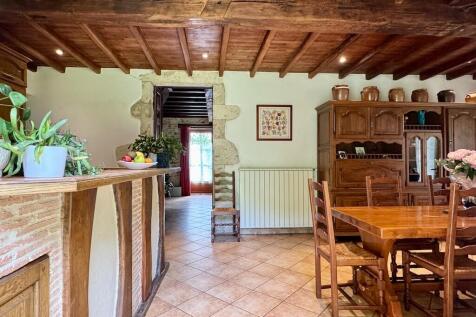 Property Image 8