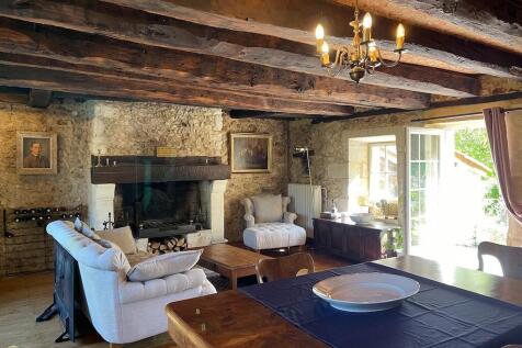Property Image 4