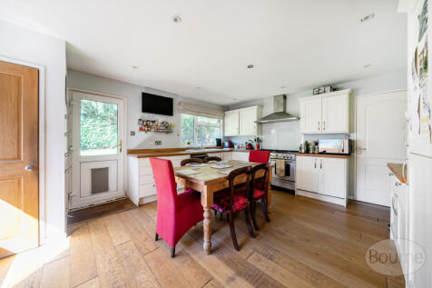 eb0f0fcb-6e42-400...