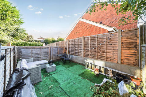 b642dfce-7b3a-4e7...