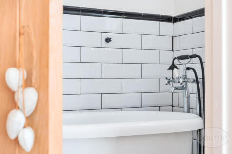 0436ed38-bbc6-483...