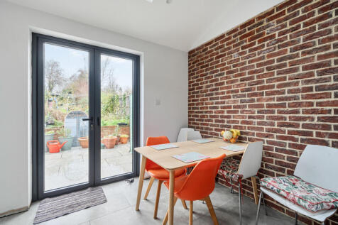 eff3bd09-0cdd-454...