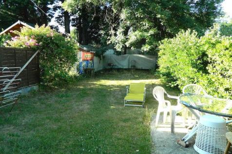 38 st James Gardens Garden.JPG