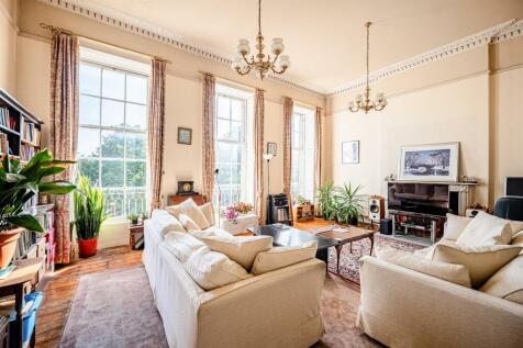 33 Cornwallis Crescent-8.jpg