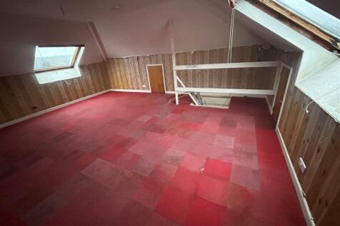 Loft Room.jpg