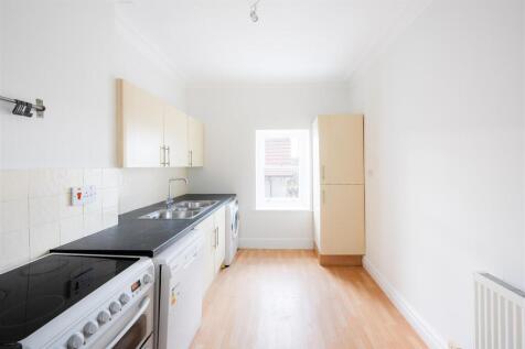 Kitchen (2).jpg