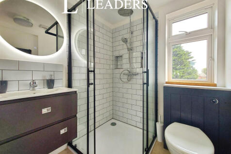 f9579926-Room 204 20