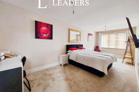 5129e45c-Room 201