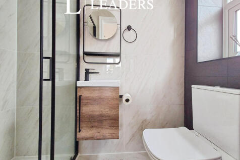 b2c2c414-Room 204 20