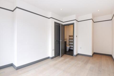 Bedroom Aspect 2