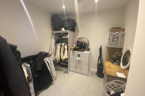 Bedroom/Closet