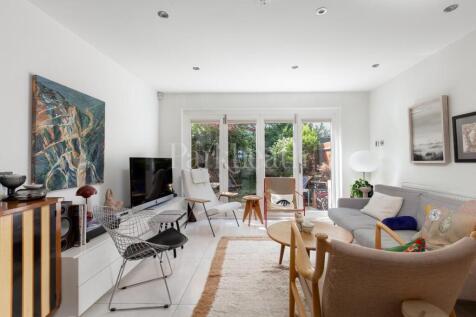 Byron Mews-1.jpg