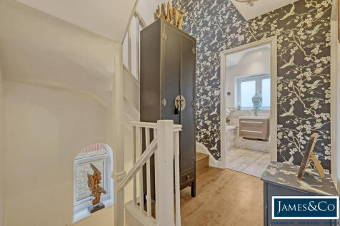 8heywoodlaneh