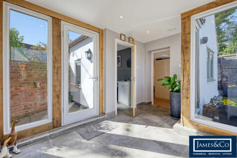 oakcottageg