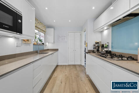 42woodviewroadn