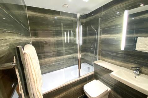 12sh main bathroom