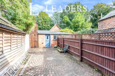 Rear Courtyard