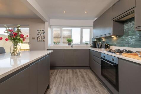 Lounge/Dining/Kitchen
