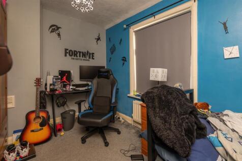 11 - 72 Whitwell Green Lane HX5 9EG.jpg