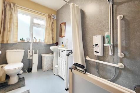 Wetroom flt.jpeg