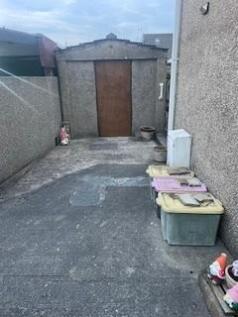 Shed.jpg