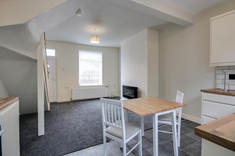 Lounge/Kitchen