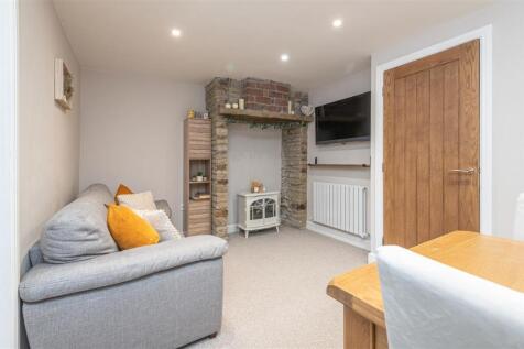 Dining Room/Snug