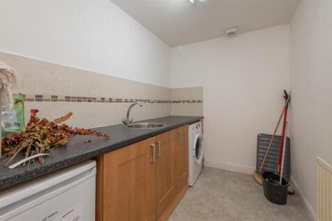 03 - 3 Rosevale View HX6 2DW.jpg